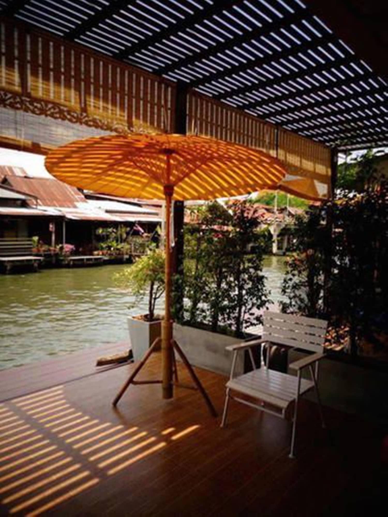 Hotel Bangluang House Bangkok Esterno foto