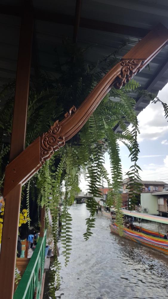 Hotel Bangluang House Bangkok Esterno foto
